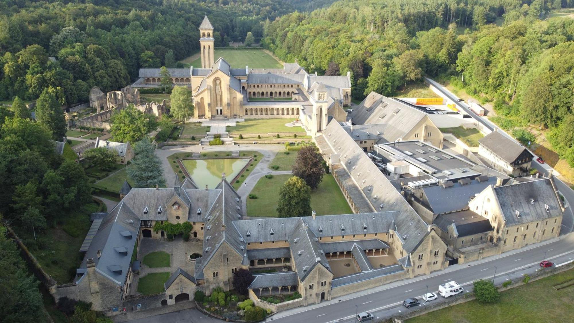 Bed and Breakfast Orval16 Abbaye d'Orval Exterior foto